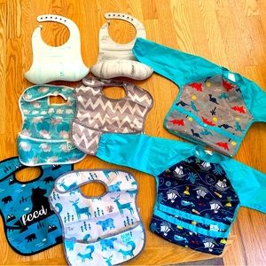 Feeding bib bundle